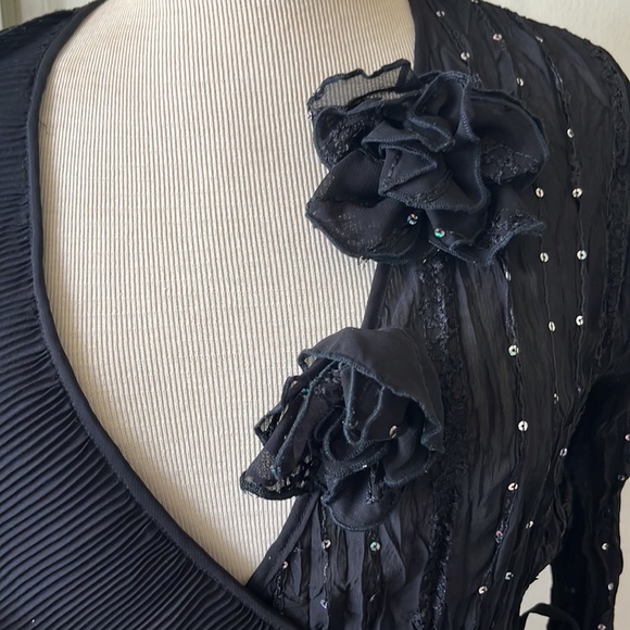 Kaelyn-Max Beautiful Black Frilly Top Jacket with Sequins Size - Picture 6 of 11
